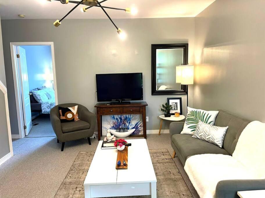 Superb Spacious Loft Old Toronto Near Distillery District Buitenkant foto